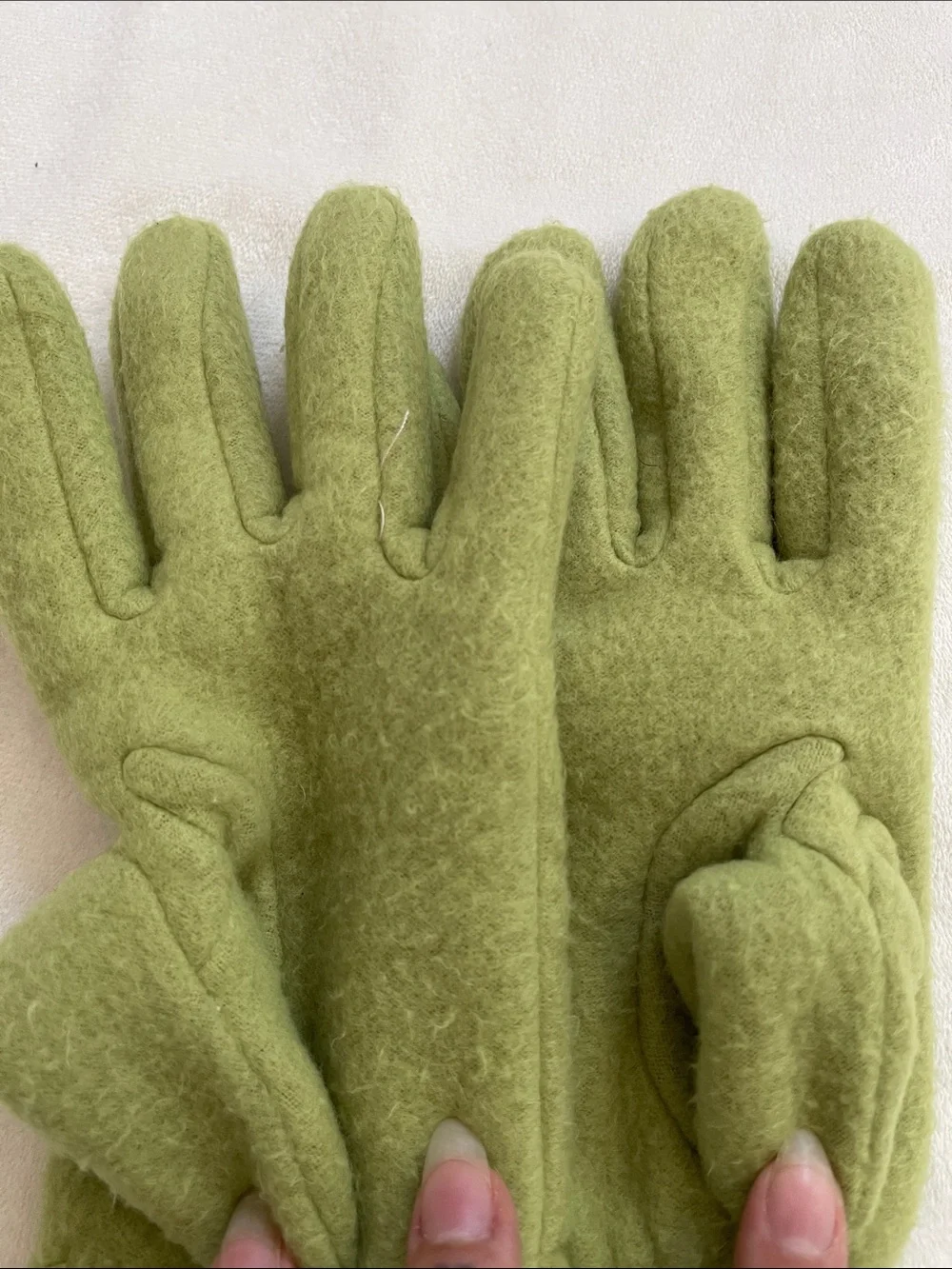 New York & Company Fleece Celery Green Gloves